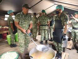 Yonif TP Hadir, Pertahanan dan Pembangunan Berjalan Bersama
