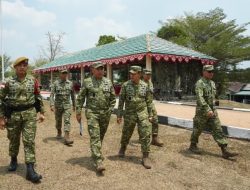Pangdam II/Swj Mendampingi Asops Panglima TNI Cek Kesiapan Satuan Yonarmed 15/Chailendra