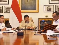 Seskab Teddy: Menhub, BMKG dan Badan Geologi Akan Rutin Sampaikan Update Bencana