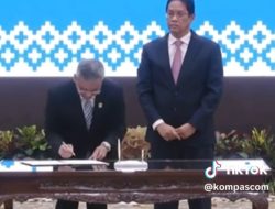 Purbaya Serahkan Kursi Menkeu kepada Suahasil Nazara dalam Sertijab di Kemenkeu