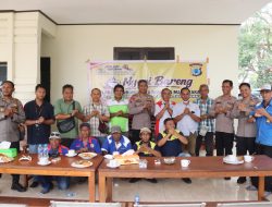 Ngopi Bareng Masyarakat, Polresta Sorong Kota Serap Aspirasi Pengemudi Taksi Bandara dan Porter