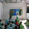 Seru! Puluhan Murid TK Perwanida Gunungan “Serbu” Markas Koramil 11 Manyaran
