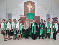 Wujudkan Semangat “Polisi Bersama Masyarakat”, Wakapolresta Sorong Kota Ajak Jemaat Gereja Paulus Saoka Peduli Kamtibmas dan Lingkungan
