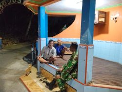 Patroli Malam di Nogosari, Babinsa Ajak Warga Perkuat Ronda dan Waspada Bahaya Kebakaran