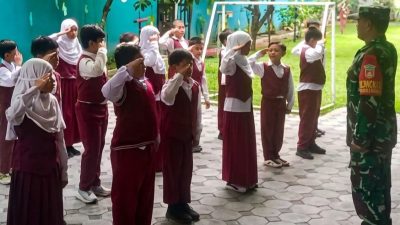 Babinsa Koramil 06/Ngaglik Menabur Benih Karakter Sejak Dini