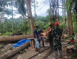 Pembangunan Jembatan Perintis Peudari Capai 50,7 Persen, Pengelasan Besi Hangger Terus Berjalan