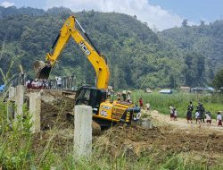 Bukan Sekadar Menyambung Jalan, Satgas HABEMA Yonif 2 Marinir Bangun Harapan Masyarakat Komopa Lewat Perbaikan Jembatan