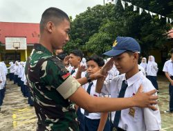 Tanamkan Kedisiplinan Sejak Dini, Yonif TP 951/PM Bersama Koramil 07/Rambatan Latih PBB Siswa-siswi SMPN 03 Rambatan