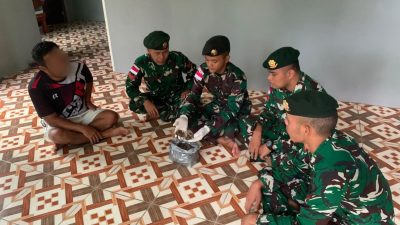 Gencarkan Komsos dan Edukasi Hukum, Satgas Pamtas Yonarmed 13/Nanggala Terima Penyerahan Sukarela 1,1 Kg Sisik Trenggiling dari Warga Perbatasan