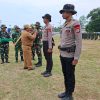 Tandai Siap Kerja! Wabup Mansel Sematkan Pita dan Alat Kerja Kepada Satgas TMMD ke-130 di Ransiki
