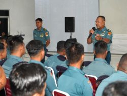 Tingkatkan Kesadaran dan Ketaatan Prajurit : Diskum Kodaeral XIV Sorong Gelar Penyuluhan Hukum Disiplin Militer