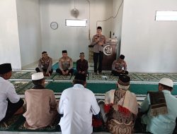Jumat Keliling, Wakapolres Mesuji Salat Jumat Bersama Warga di Masjid Nurul Hidayah Labuhan Permai