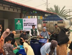 Tangani Kekeringan Warga Ketapang, PKB Salurkan Bantuan Air Bersih