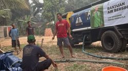Kemarau dan Karhutla Di Jambi Bikin Air Bersih Sulit, Gus Muhaimin Salurkan Bantuan untuk Warga Muaro