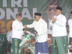 Apel HSN 2026, PKB Berikan Bantuan Mobil Ambulans dan Dana Pesantren
