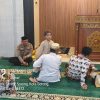 Jumat Keliling di Kampung Pisang, Polresta Sorong Kota Ajak Warga Cegah Hoaks dan Tindak Lanjuti Keluhan Penjualan Miras Lokal