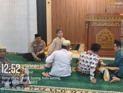 Jumat Keliling di Kampung Pisang, Polresta Sorong Kota Ajak Warga Cegah Hoaks dan Tindak Lanjuti Keluhan Penjualan Miras Lokal