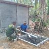 Hari Ke-10, Satgas TMMD Ke-130 Bersama Masyarakat Terus Lanjutkan Pembangunan MCK di Kampung Yamboi