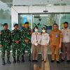 Gencarkan Komsos dan Edukasi Hukum, Satgas Pamtas Yonarmed 13/Nanggala Terima Penyerahan Sukarela 1 Ekor Trenggiling Hidup dari Warga Perbatasan