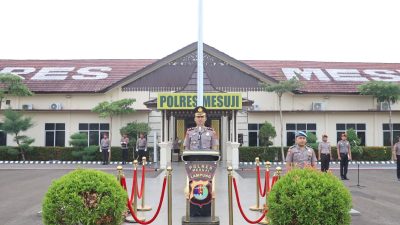 Polres Mesuji Laksanakan Upacara Peringati Hari Sumpah Kemuda yang Ke-98 Tahun dan Berikan Penghargaan Kepada Personil Serta Sipil