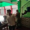 Babinsa Joyotakan Dukung Kelancaran Pendistribusian MBG di SMK Muhamadiyah 1 Surakarta