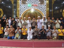 Pererat Silaturahmi dan Pelihara Kamtibmas, Kapolres Toraja Utara Laksanakan Jumat Keliling di Masjid Al Muttaqin