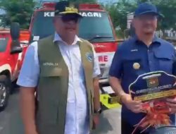 Perkuat Penanganan Pascabencana, Kemendagri Salurkan Bantuan Armada Damkar dan Pompa Air ke Aceh Tamiang
