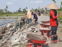 Panasnya Terik Matahari Justru Membakar Semangat Kebersamaan