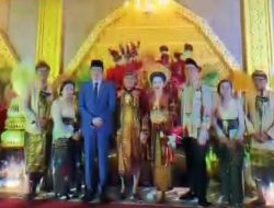 Usai Nonton MotoGP Mandalika, Jokowi dan Kaesang Hadiri Pesta Rakyat Pernikahan Wiryawan & Dewi di Mataram