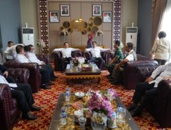 Pangdam II/Swj Bersama Forkopimda Sumsel Sambut Menko Polkam RI di Bandara SMB II Palembang
