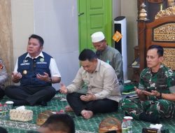 Pangdam II/Swj Dampingi Menko Polkam Serahkan Bantuan 100 Paket Sembako untuk Anak Yatim di Palembang