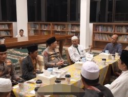 Awali Pengabdian di Bali, Kapolda Pasma Royce Sapa Jemaah Lewat Subuh Keliling