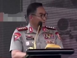 Momen Kapolri Jenderal Suyudi Ario Seto Hentikan Sambutan Saat Azan Berkumandang