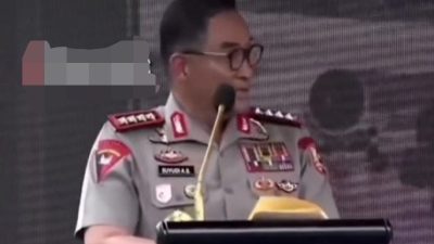 Momen Kapolri Jenderal Suyudi Ario Seto Hentikan Sambutan Saat Azan Berkumandang