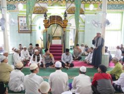 Jumat Keliling di Lawang Kidul, Kapolda Sumsel Buka Dialog Langsung dengan Ulama dan Masyarakat